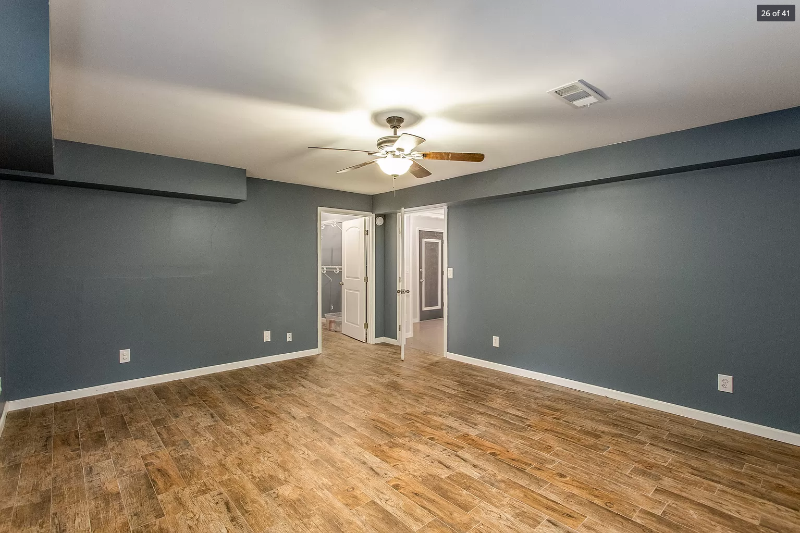 2141 Dayron Cir - Photo 2 of 12