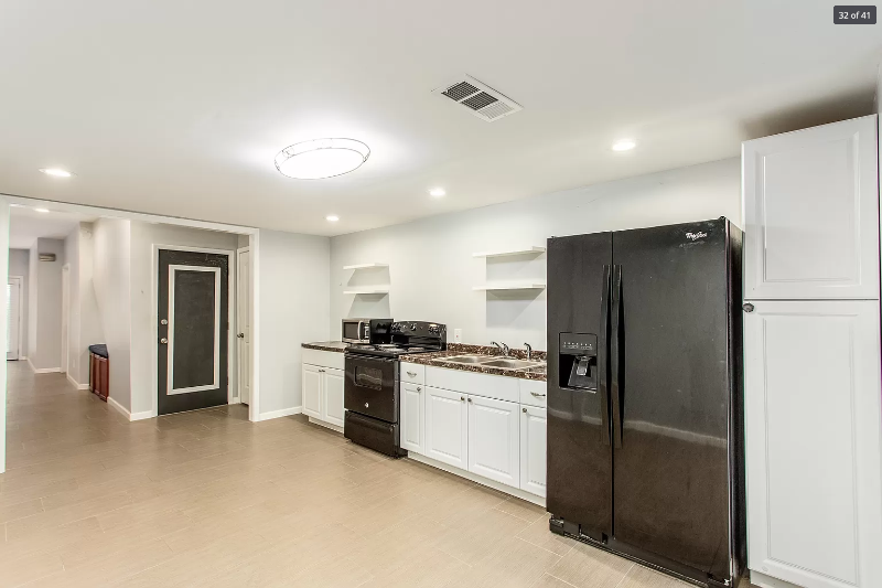 2141 Dayron Cir - Photo 5 of 12