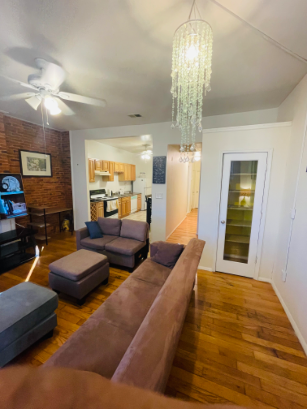 1721 Guilford Ave #3 - Photo 4 of 12