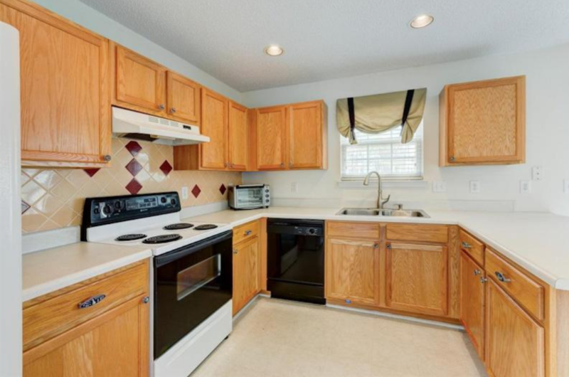 4 Ledgerock Way - Photo 3 of 14