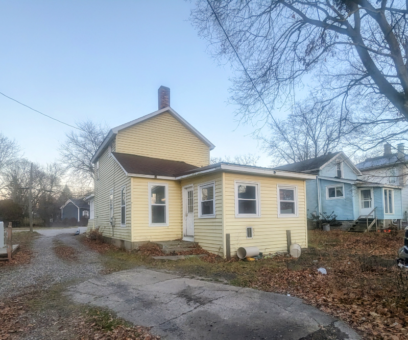 18 Garden St - Photo 2 of 13