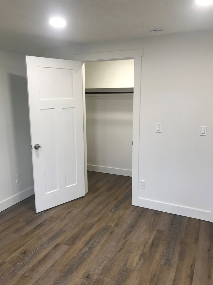 445 South 100 West #201 - Photo 6 of 10