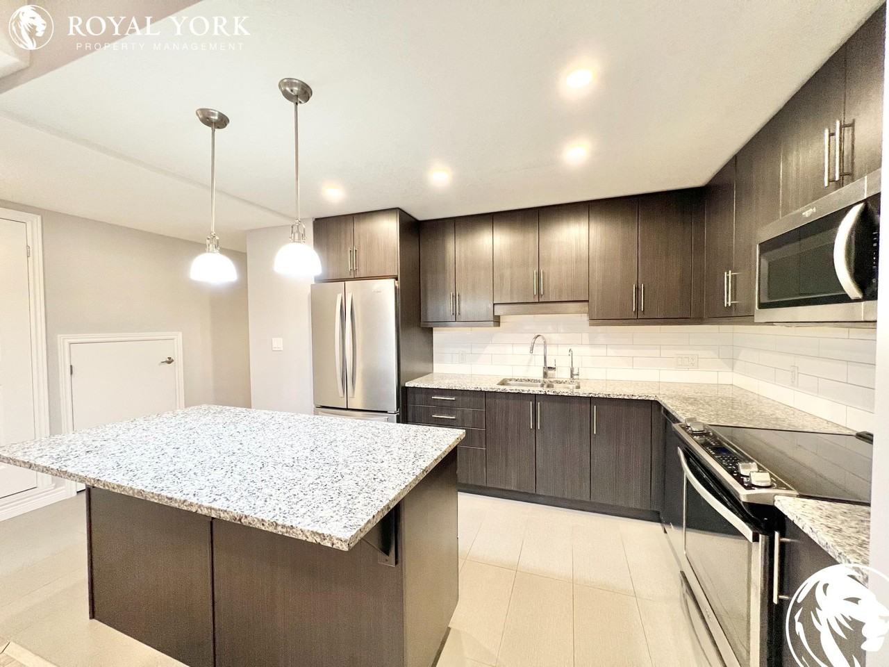 333 Gosling Gardens #207 - Photo 2 of 33