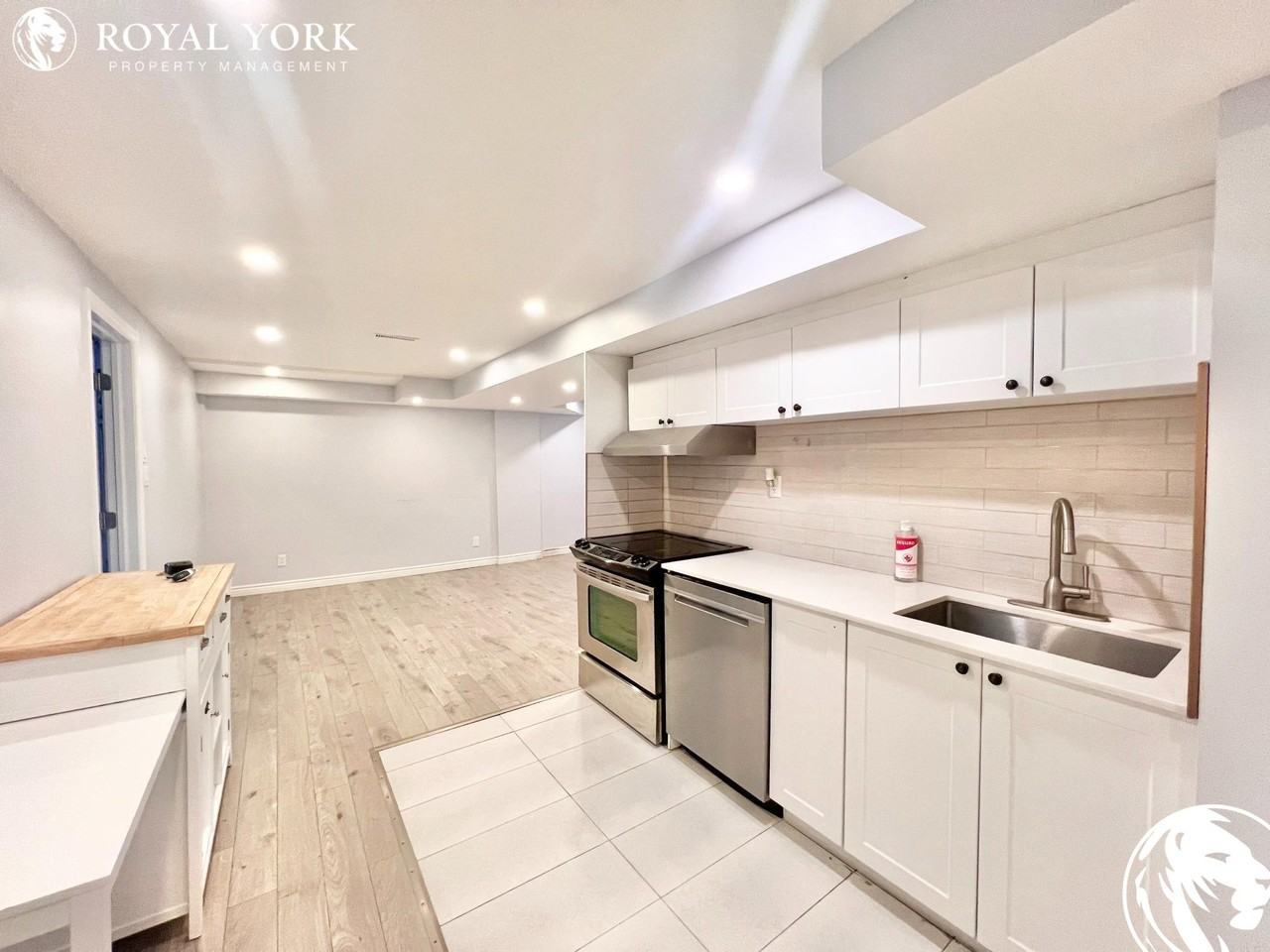 5952 Aquarius Crt - Photo 3 of 45