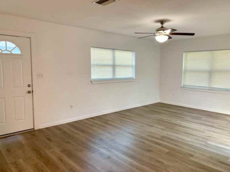 9325 Bear Lake Rd - Photo 3 of 16