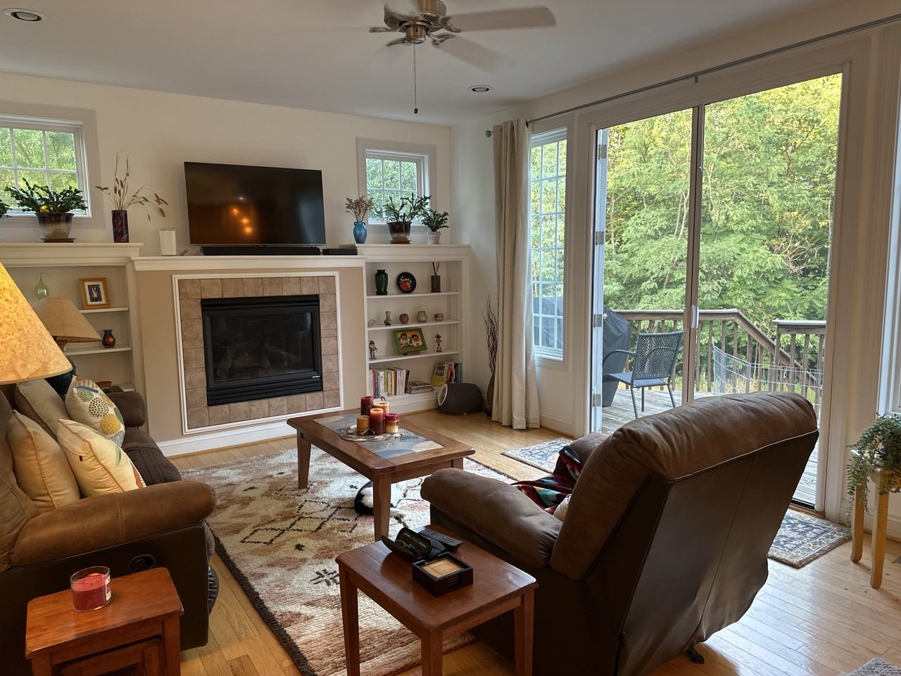 1826 Clay Dr - Photo 2 of 9