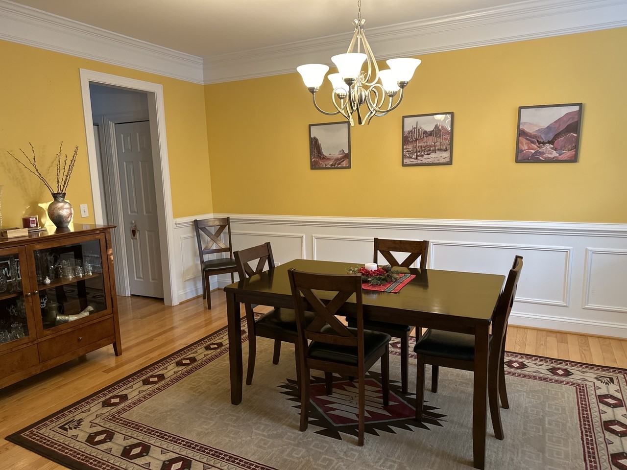 1826 Clay Dr - Photo 3 of 9