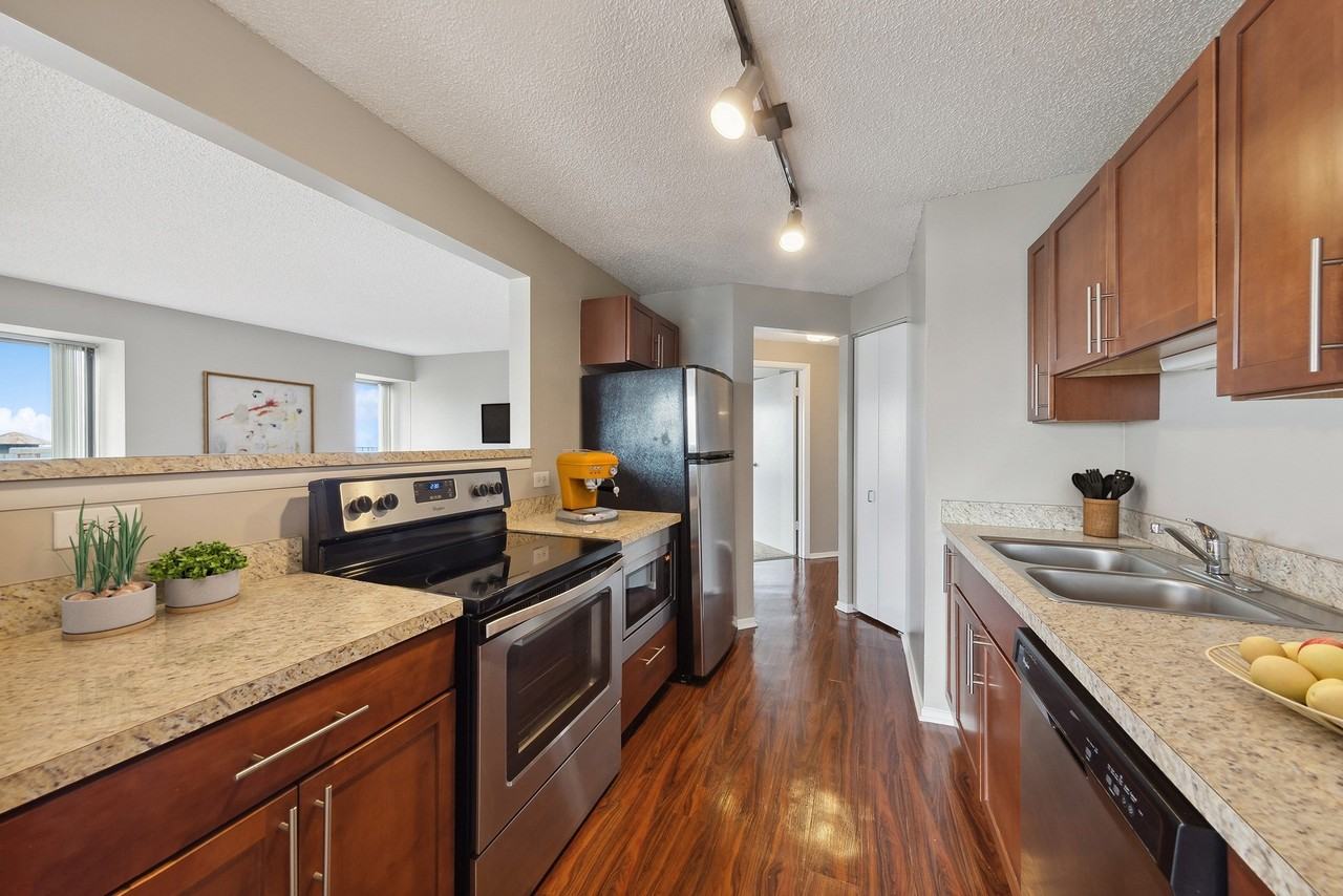 Axis Apartments and Lofts - Photo 6 of 51