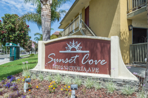 1430 S Victoria Ave #201