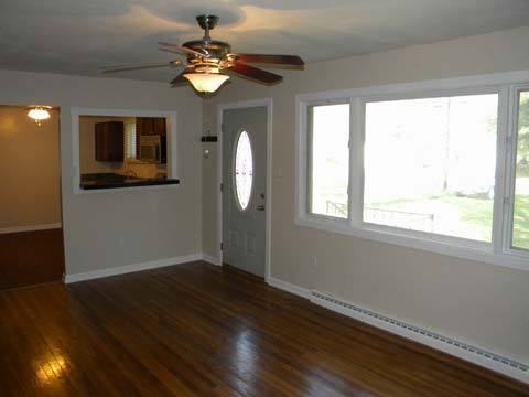 1545 Weaver Dr - Photo 3 of 10