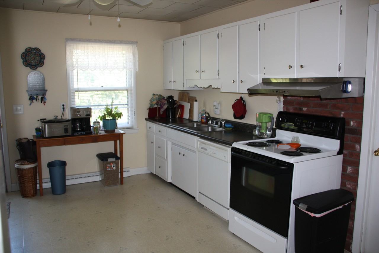 2941 Albany Post Road - Photo 2 of 6