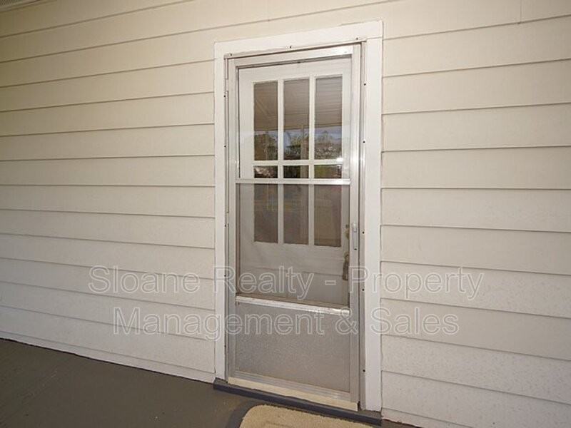 2048 Wappoo Hall Rd - Photo 3 of 24
