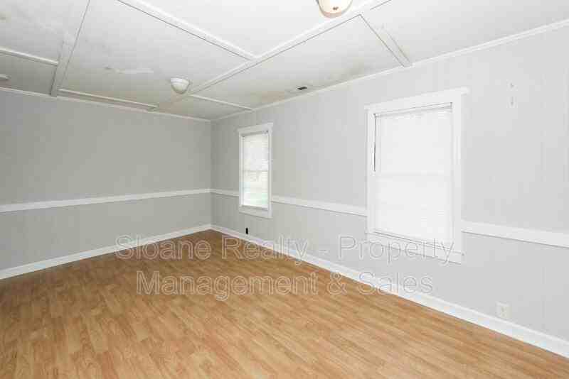 2212 Townsend Rd - Photo 3 of 22