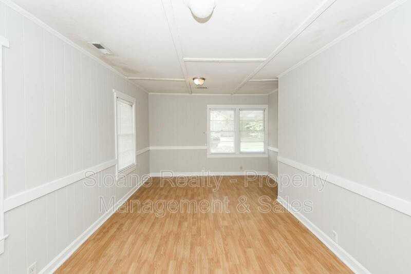 2212 Townsend Rd - Photo 5 of 22