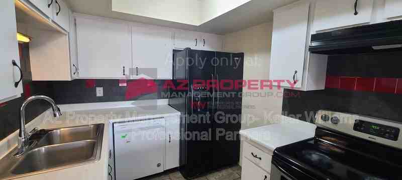 4232 W Missouri Ave - Photo 2 of 13