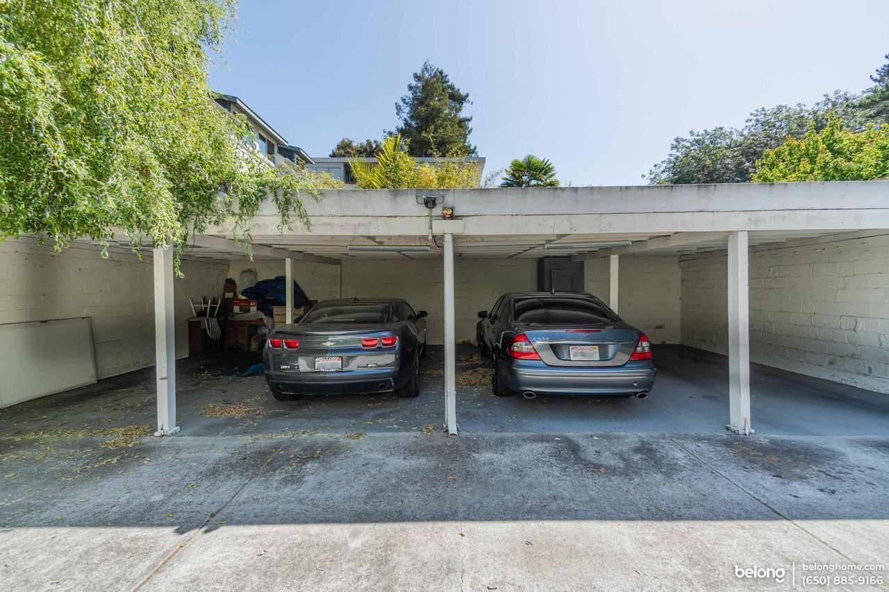 1458 Hopkins St #1 - Photo 7 of 33