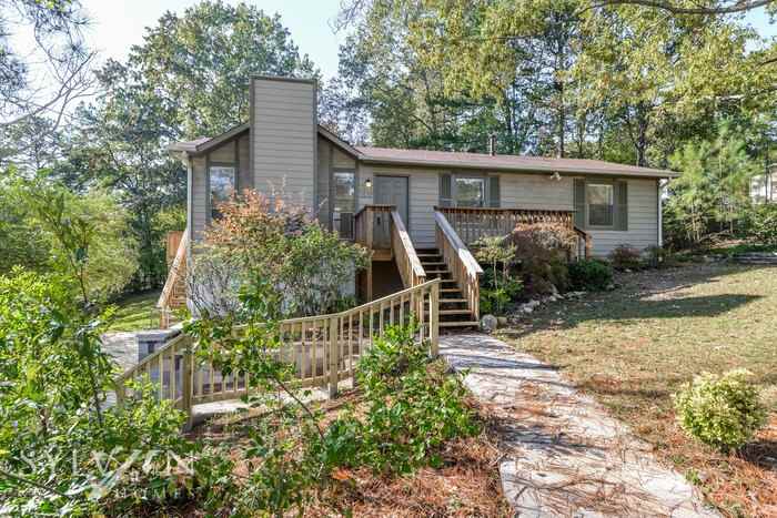 1532 6th Pl Nw - Photo 2 of 16