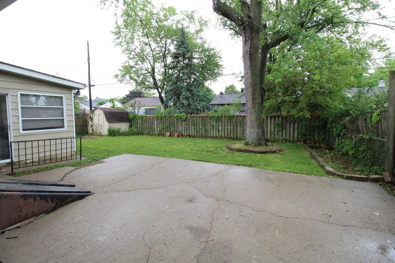 2103 Eden Ave #1 - Photo 3 of 20