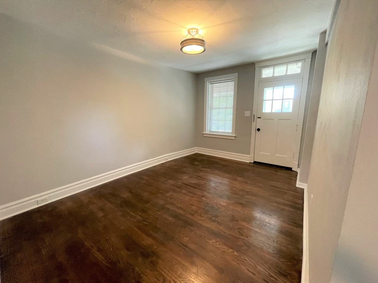 5025 Bancroft Ave #1F - Photo 2 of 10