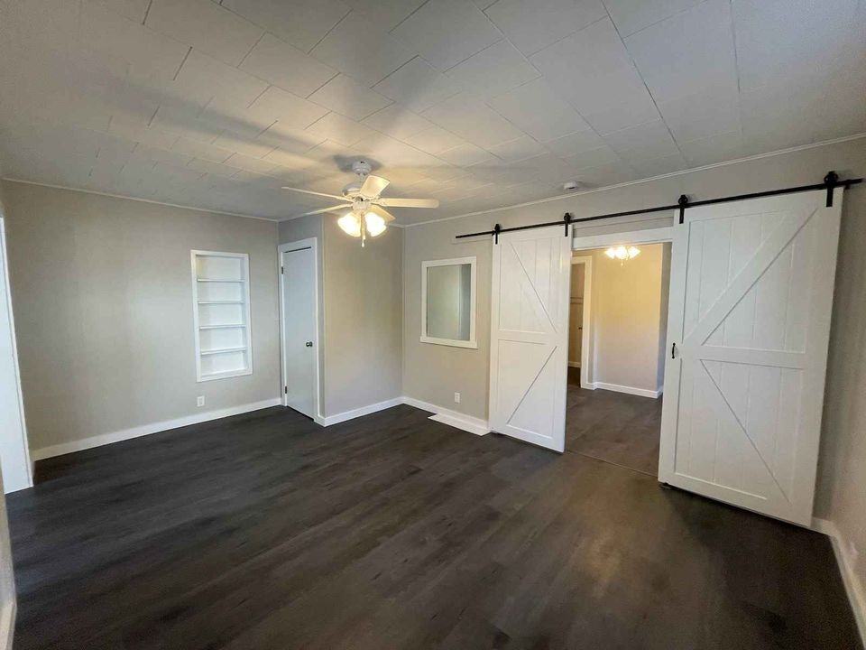 1614 State St #B - Photo 2 of 14