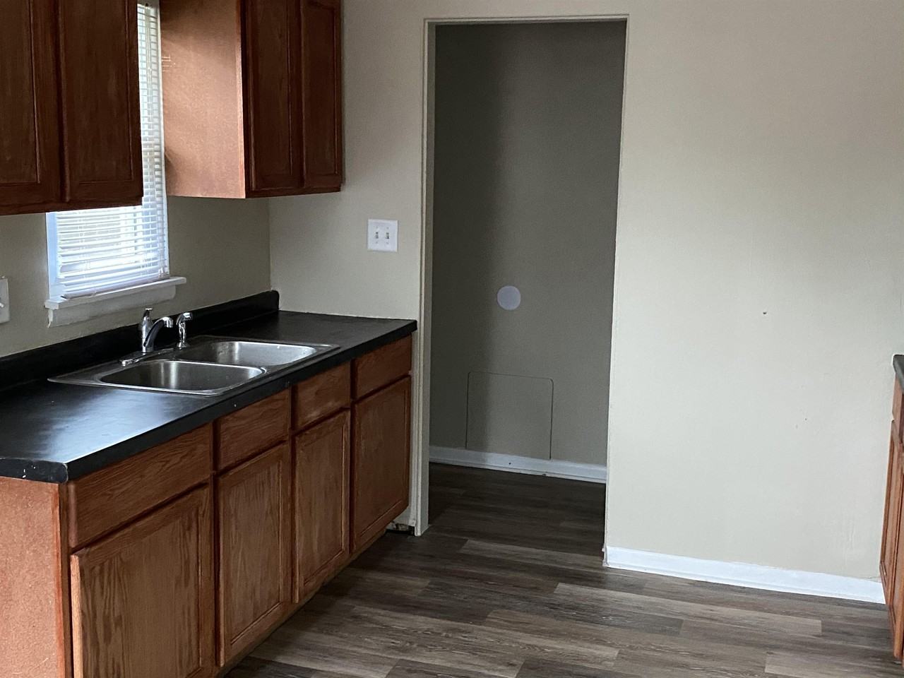 4416 E 13th Ave #1 - Photo 3 of 9