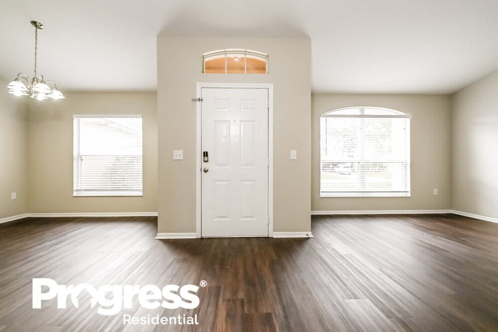 10810 Windbury Way - Photo 3 of 16