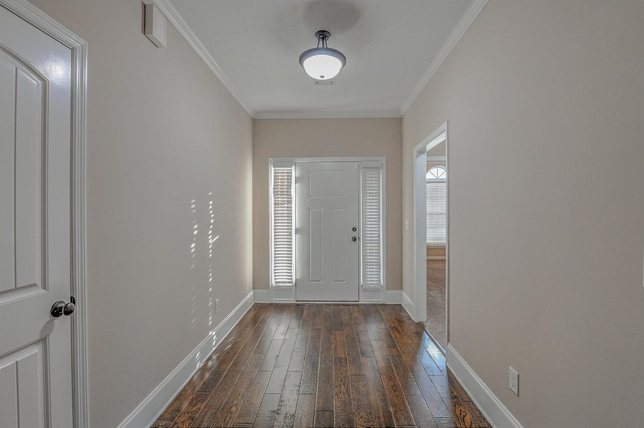 1328 Royal Oak St #1 - Photo 3 of 22