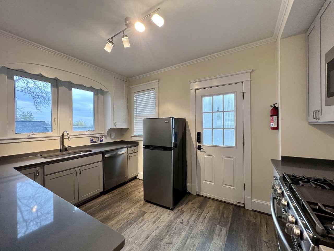 4126 Cherry Hill Rd #C - Photo 3 of 11