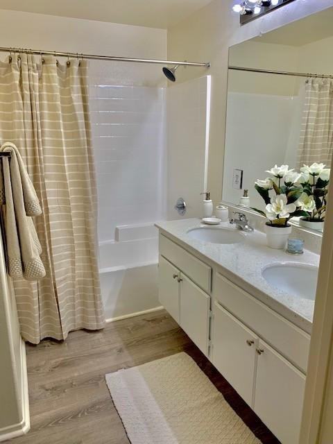 50660 Eisenhower Dr - Photo 3 of 27