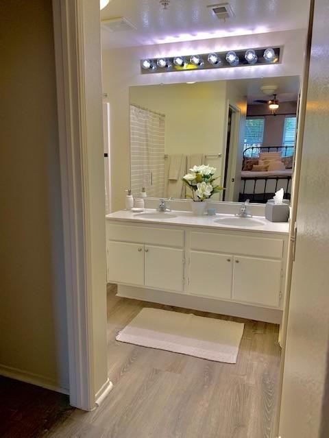 50660 Eisenhower Dr - Photo 5 of 27