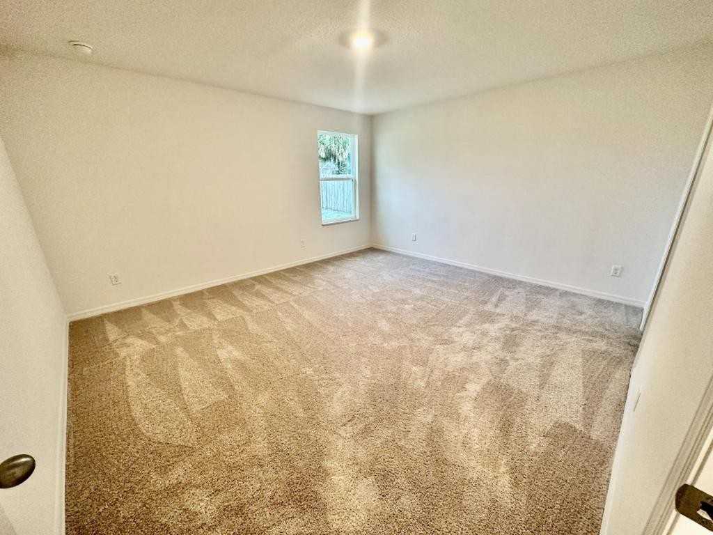 29 Pineland Ln - Photo 3 of 18