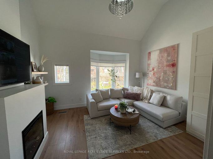 15 Grenadier Rd #2ndFL - Photo 2 of 12