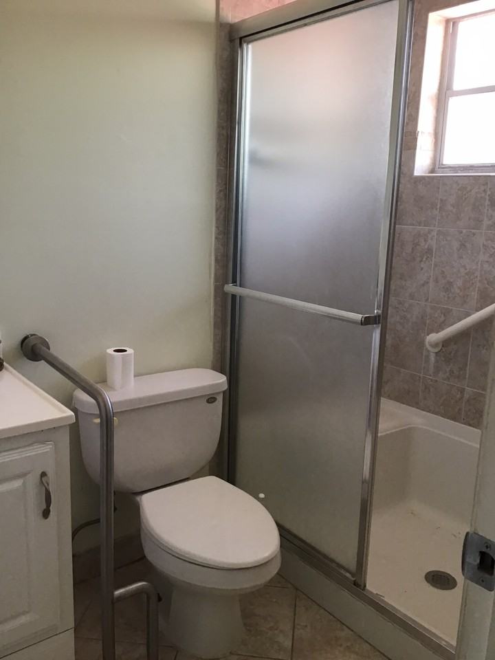 730 North F Street - Photo 2 of 6