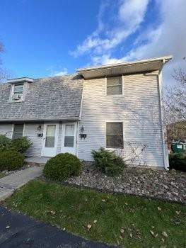 113 Marsh Ln #2 - Photo 3 of 9