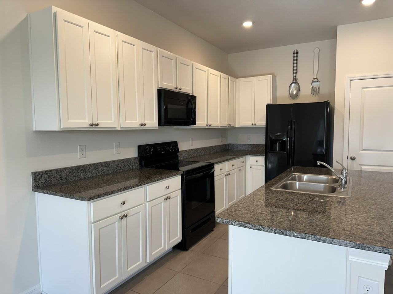 8613 Falling Blue Pl - Photo 3 of 35