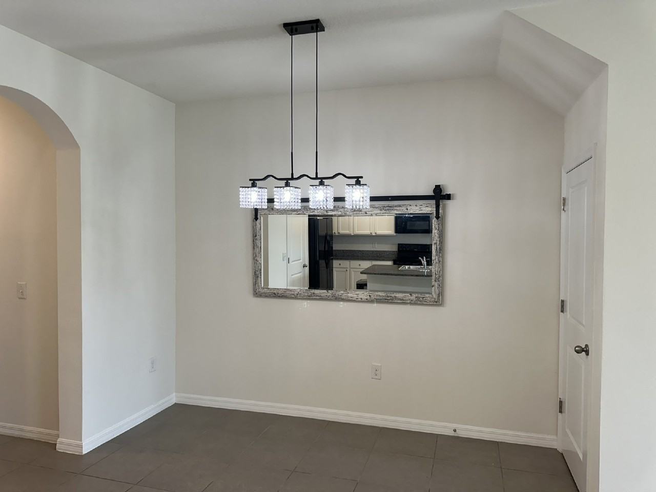 8613 Falling Blue Pl - Photo 5 of 35