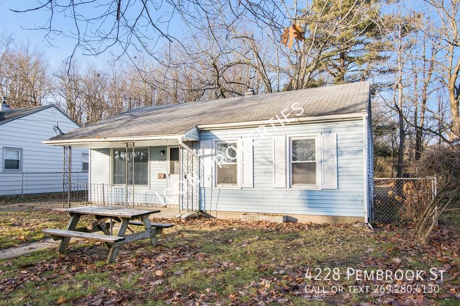 4228 Pembrook St - Photo 2 of 21
