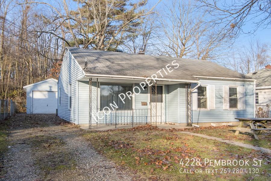 4228 Pembrook St - Photo 3 of 21