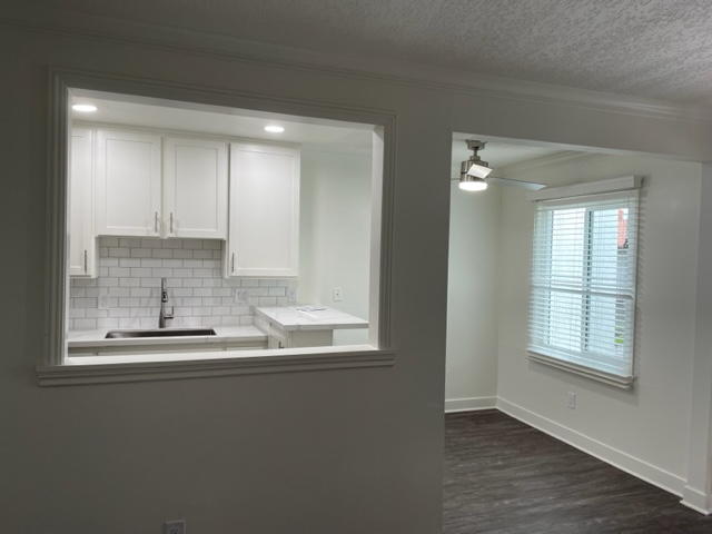 20904 Bloomfield Ave #21 - Photo 3 of 9