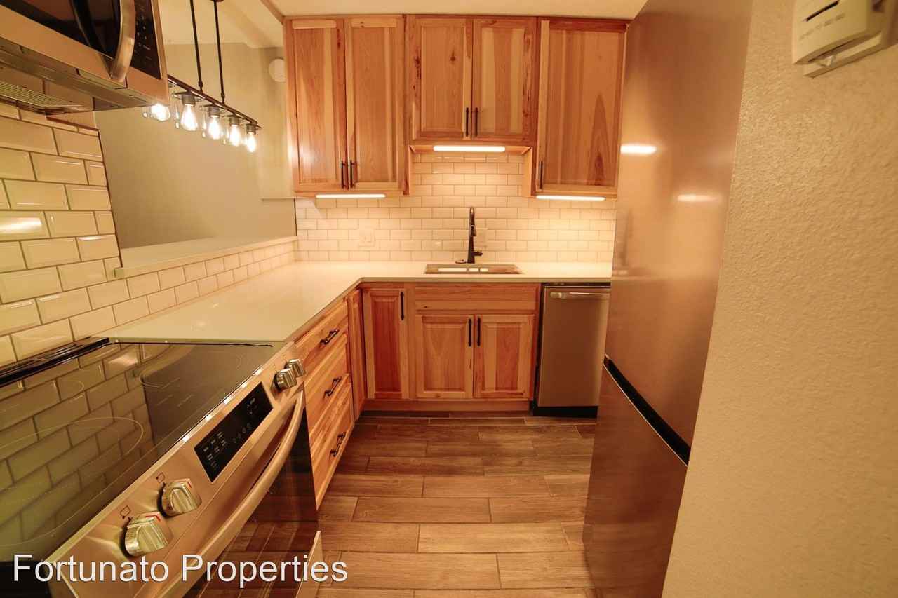 12W Gold Creek Condos 326 N. Main St. #12W - Photo 3 of 20