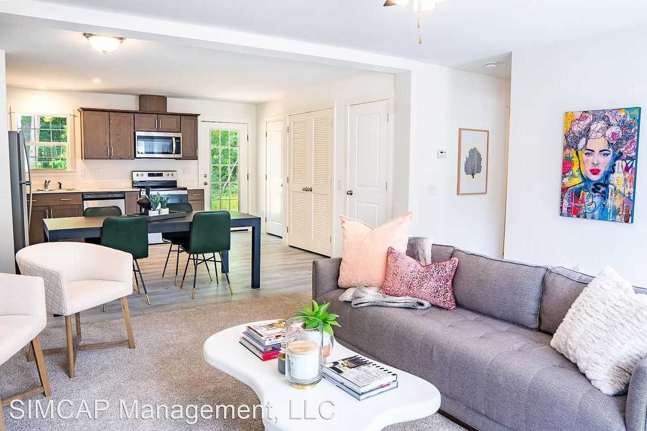 1100 Feist Lane - Photo 2 of 36