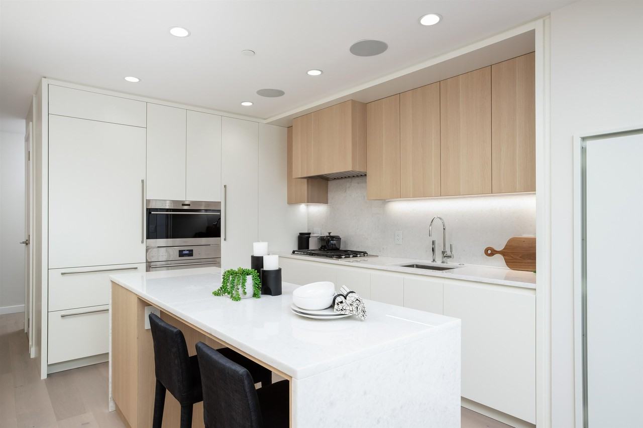 7433 Cambie Street #2200 - Photo 3 of 20