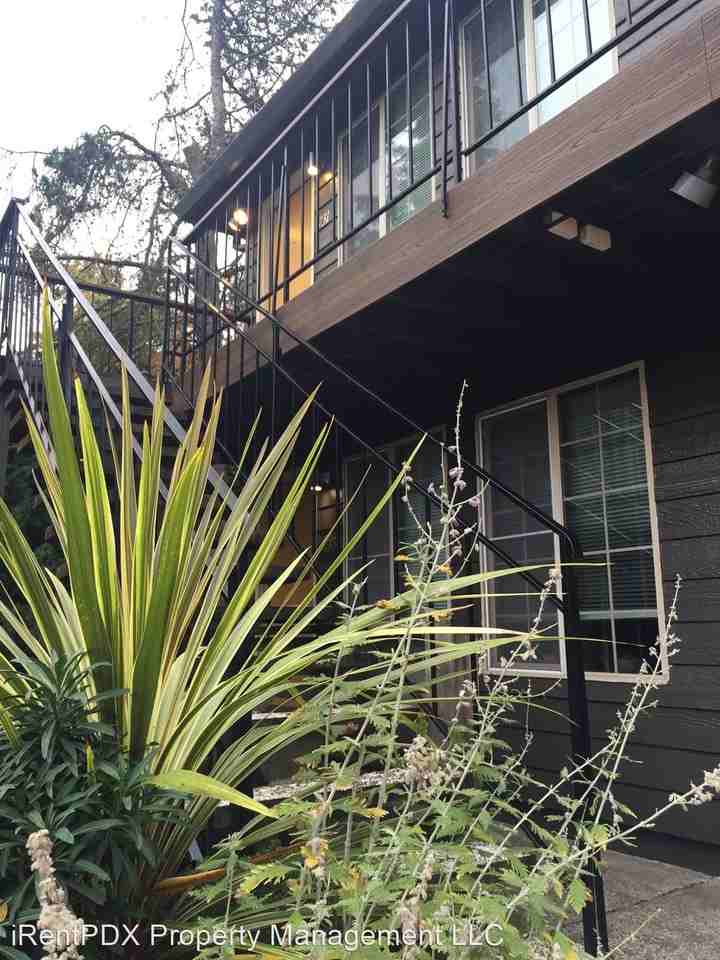 715-733 SE 29th - Photo 3 of 4