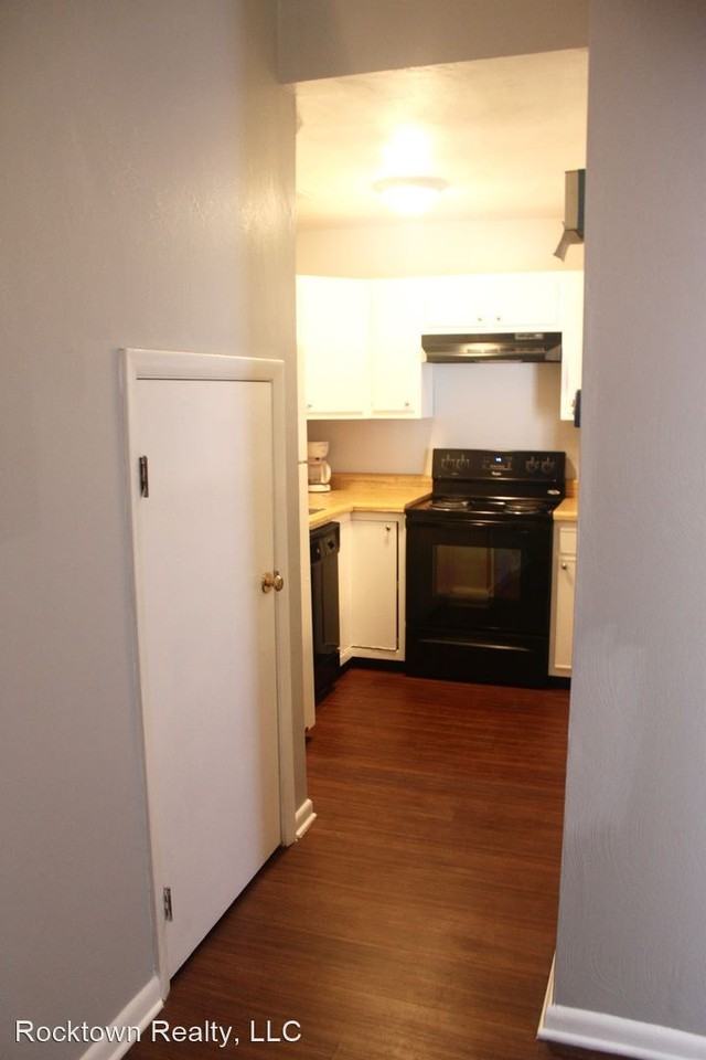 1456 Bradley Drive - Photo 2 of 29
