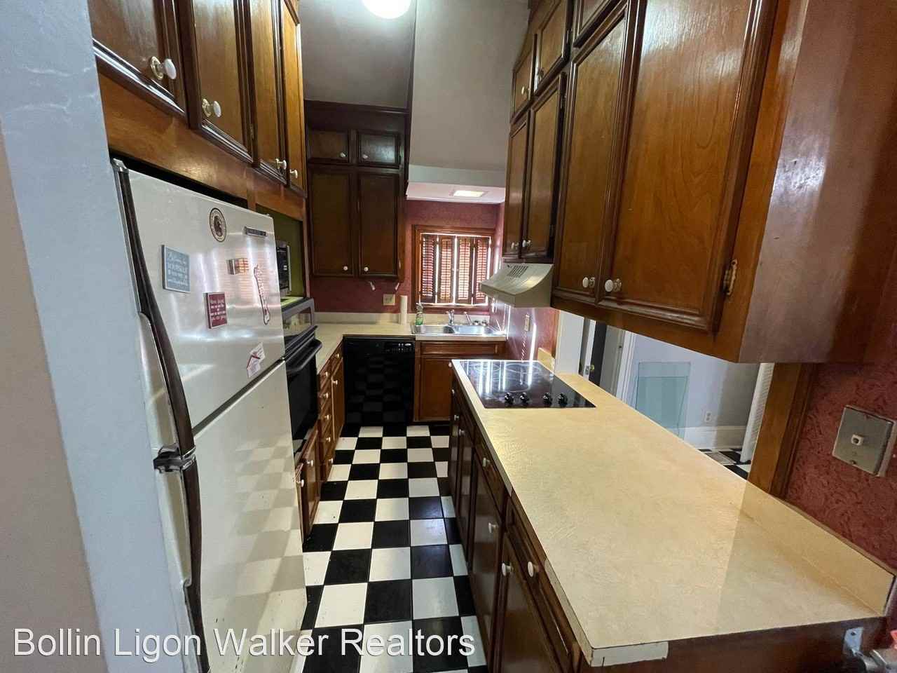 302 S Edisto Avenue - Photo 3 of 9