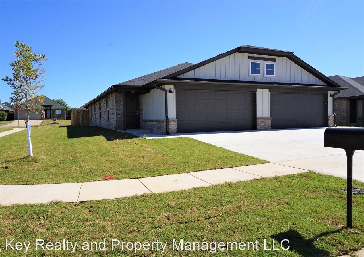 Chisholm Creek Duplex NW OKC Apartments 11224 Burnham Ave, Oklahoma