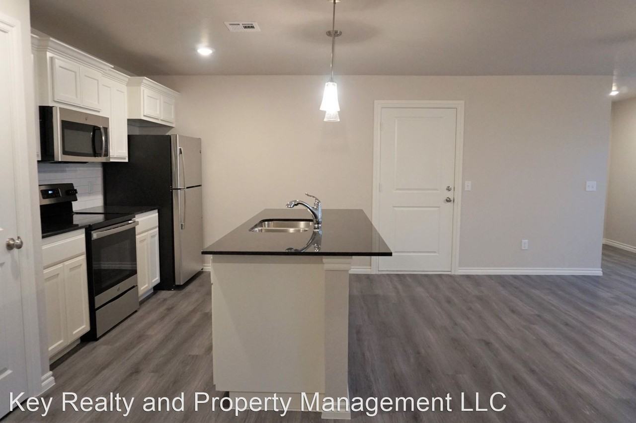 Chisholm Creek Duplex NW OKC Apartments 11224 Burnham Ave, Oklahoma City, OK 73114 Zumper