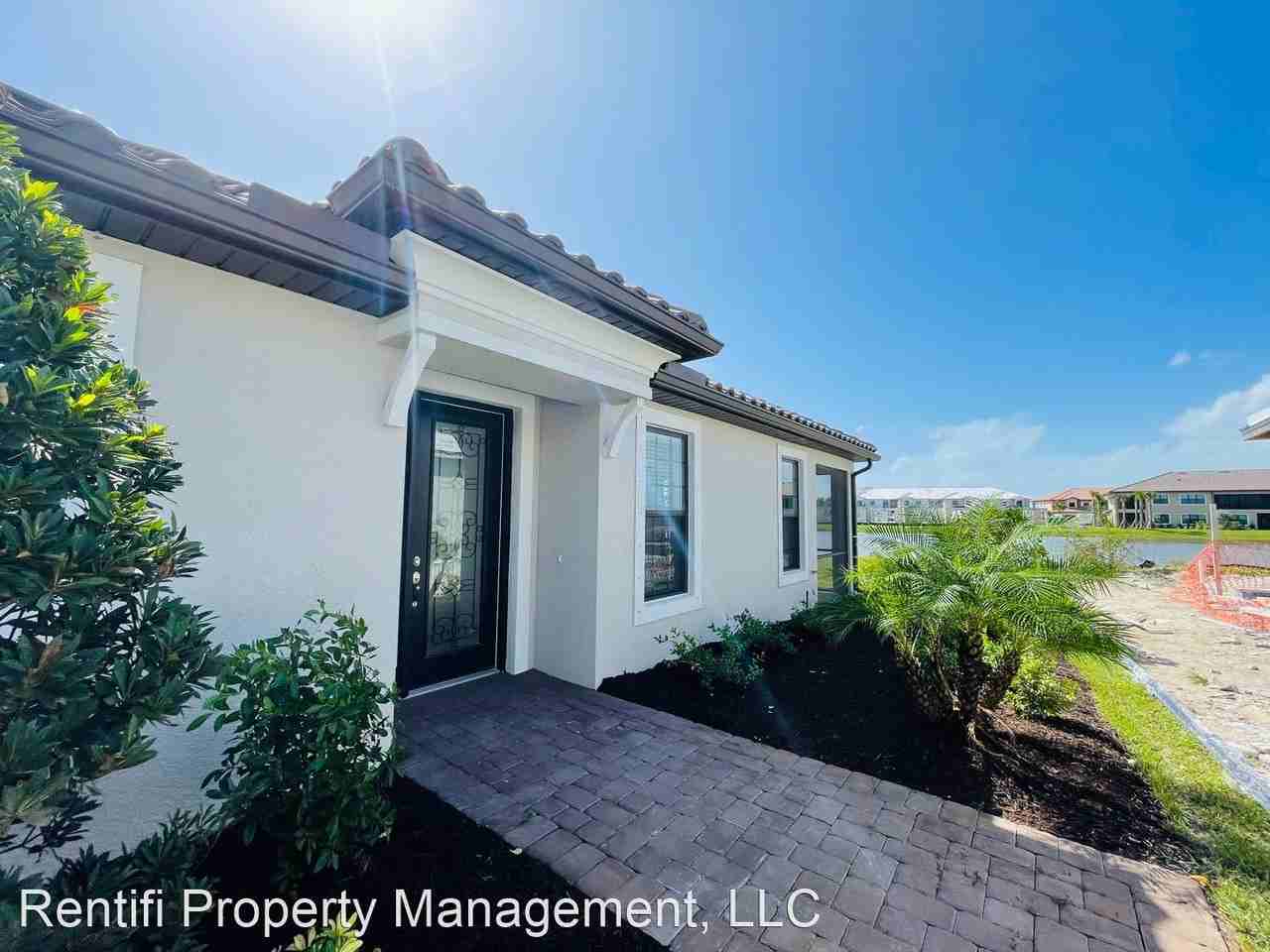 15175 Tolmino St - Photo 2 of 39