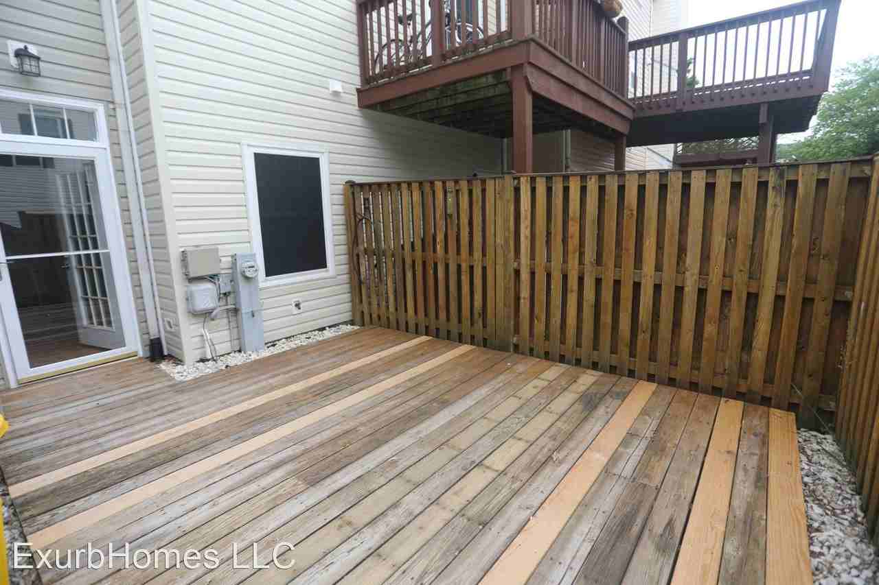 2466 Wentworth Dr - Photo 2 of 19