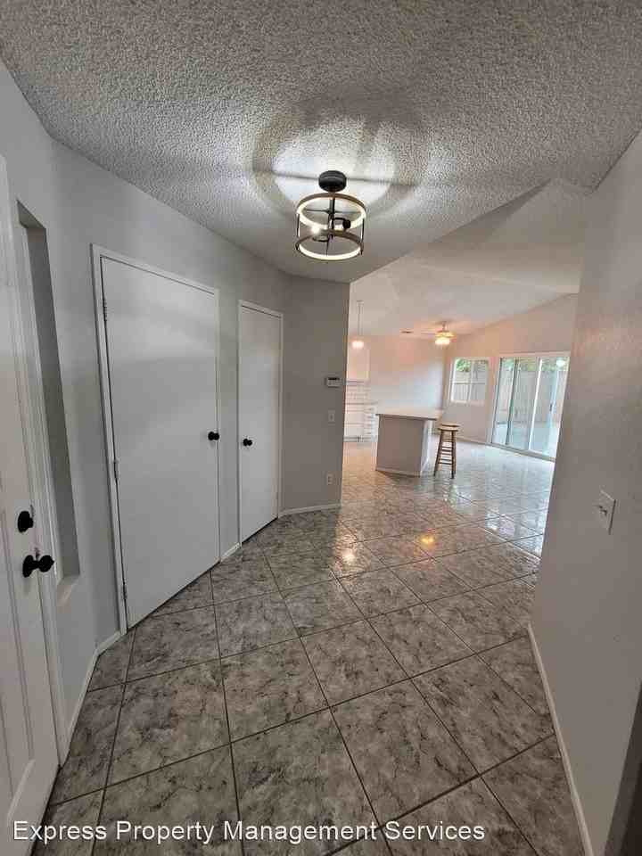 1851 Eucalyptus St - Photo 3 of 50